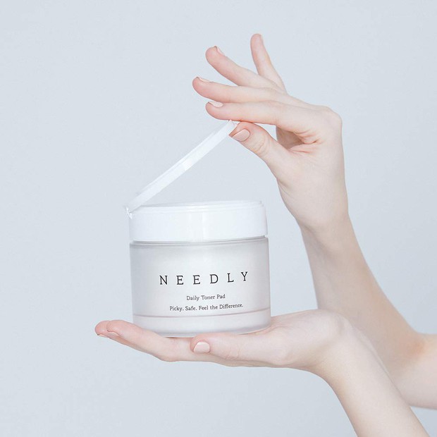 Makeup artist người Hàn chia sẻ loạt sản phẩm đỉnh cao giúp cô “cải tạo” làn da thâm mụn xấu xí trở nên căng mướt như phủ sương - Ảnh 5. Makeup artist người Hàn chia sẻ loạt sản phẩm đỉnh cao giúp cô “cải tạo” làn da thâm mụn xấu xí trở nên căng mướt như phủ sương - Ảnh 5.