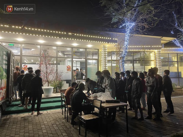 Cuộc sống bên trong kí túc xá cách ly của 300 sinh viên Đại học FPT - Ảnh 2.