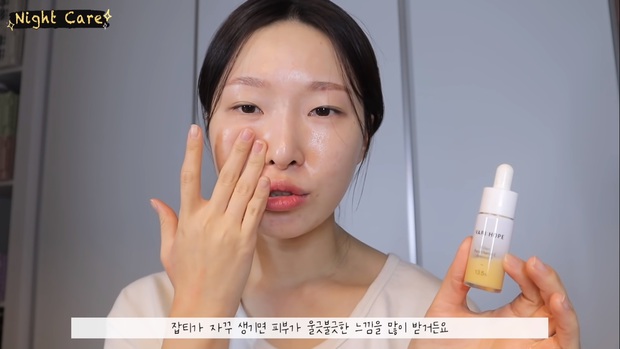Makeup artist người Hàn chia sẻ loạt sản phẩm đỉnh cao giúp cô “cải tạo” làn da thâm mụn xấu xí trở nên căng mướt như phủ sương - Ảnh 13. Makeup artist người Hàn chia sẻ loạt sản phẩm đỉnh cao giúp cô “cải tạo” làn da thâm mụn xấu xí trở nên căng mướt như phủ sương - Ảnh 13.