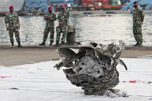 Gia đình các nạn nhân trong vụ rơi máy bay Sriwijaya Air tại Indonesia kiện Boeing - Ảnh 1.
