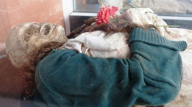 Làm thợ đào mộ thuê nhiều năm, người đàn ông vô tình chứng kiến hiện tượng kỳ quái xảy ra với xác chết, run bần bật vì khoa học cũng không lý giải được - Ảnh 2.