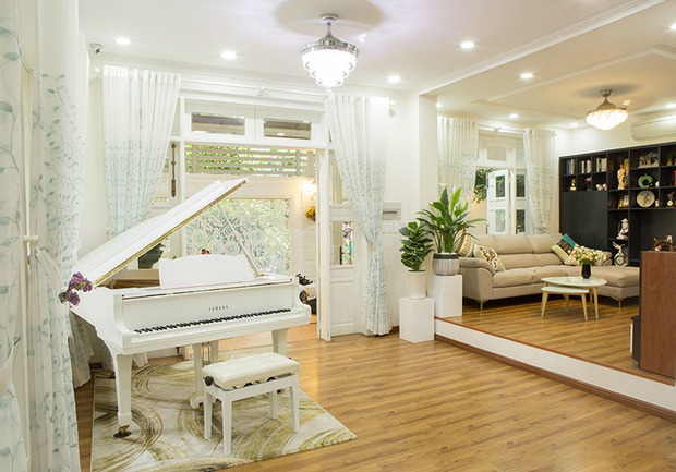 Lấy chồng đại gia, Vy Oanh ở biệt thự rộng 1400m2, mất hơn chục ngày để trang trí Tết lung linh, rực rỡ - Ảnh 9.