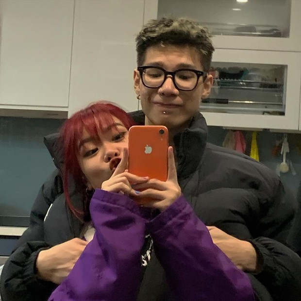 Loạt hot couple thi nhau check-in mùng 1 Tết: Quá nhiều cảnh hôn hít, quá nhiều cẩu lương - Ảnh 5.