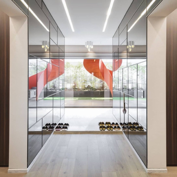 Cận cảnh nhà tân hôn trăm tỷ tin đồn của Hyun Bin - Son Ye Jin: Nội thất siêu sang, loạt chi tiết đúng ý “chị đẹp” đến lạ - Ảnh 4.