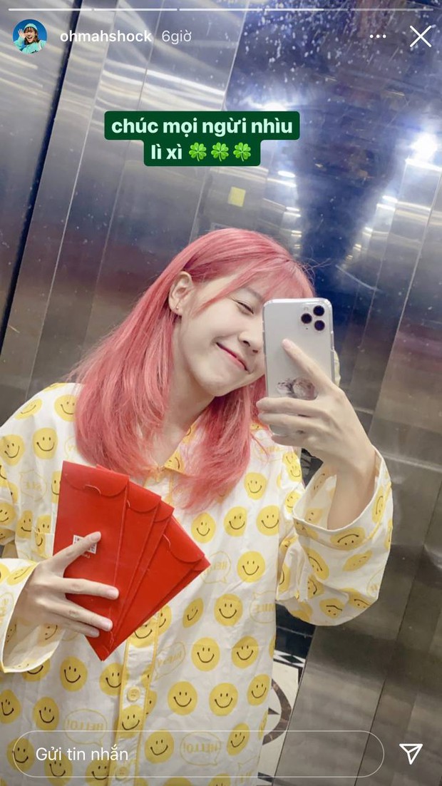 Hội gái xinh khoe sương sương tiền lì xì ngày mùng 1 Tết: Người thì được chuyển khoản vài chục triệu, người nhận tiền mặt nóng bỏng tay - Ảnh 13. Hội gái xinh khoe sương sương tiền lì xì ngày mùng 1 Tết: Người thì được chuyển khoản vài chục triệu, người nhận tiền mặt nóng bỏng tay - Ảnh 13.