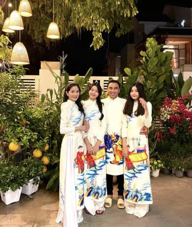 Lọ Lem nhà Quyền Linh làm dân tình đổ gục vì nhan sắc tựa thần tiên tỉ tỉ ở tuổi 16, đủ tuổi nhất định phải đi thi Hoa hậu thôi! - Ảnh 4.