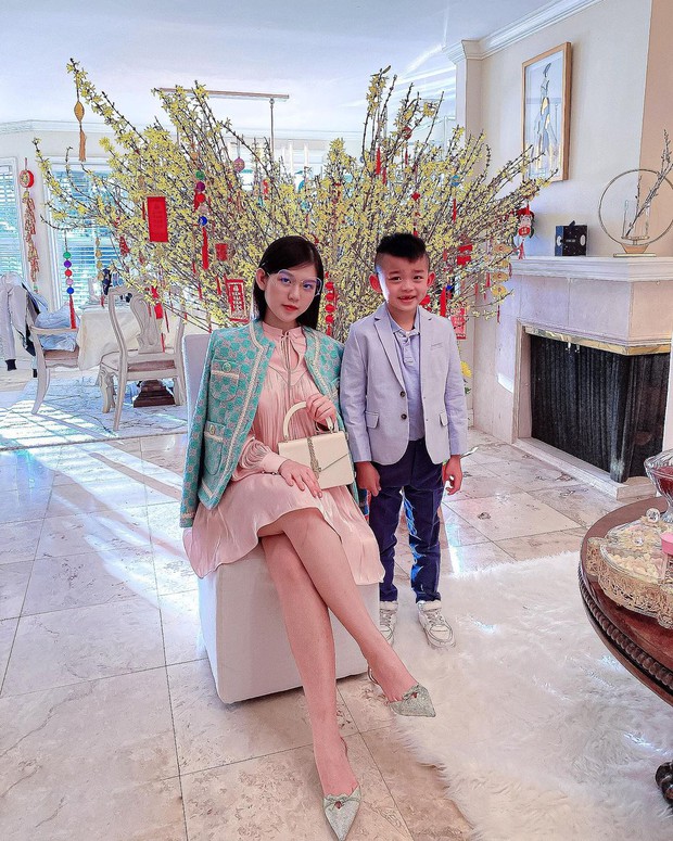 Rich kid ăn Tết có gì khác người thường, cứ xem loạt ảnh sau đây là rõ - Ảnh 5. Rich kid ăn Tết có gì khác người thường, cứ xem loạt ảnh sau đây là rõ - Ảnh 5.