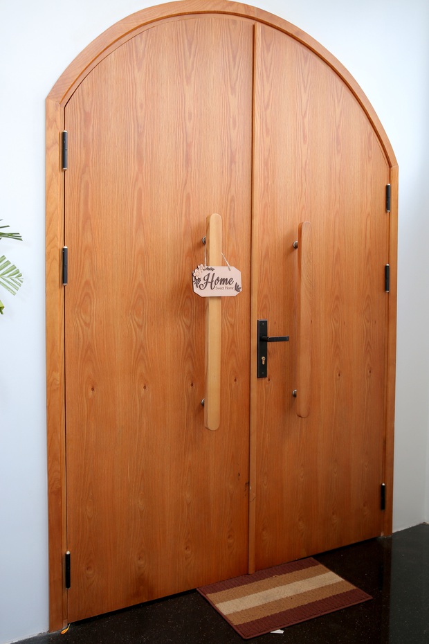 Sau 10 năm ở trọ, cặp vợ chồng xây được ngôi nhà vừa xinh vừa thoáng, thiết kế mặt tiền có một không hai - Ảnh 4.