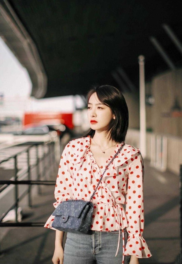 Tống Thiến sắp U40 tới nơi nhưng vẫn luôn trẻ trung nhờ 11 cách lên đồ siêu sành điệu, hack tuổi - Ảnh 11.