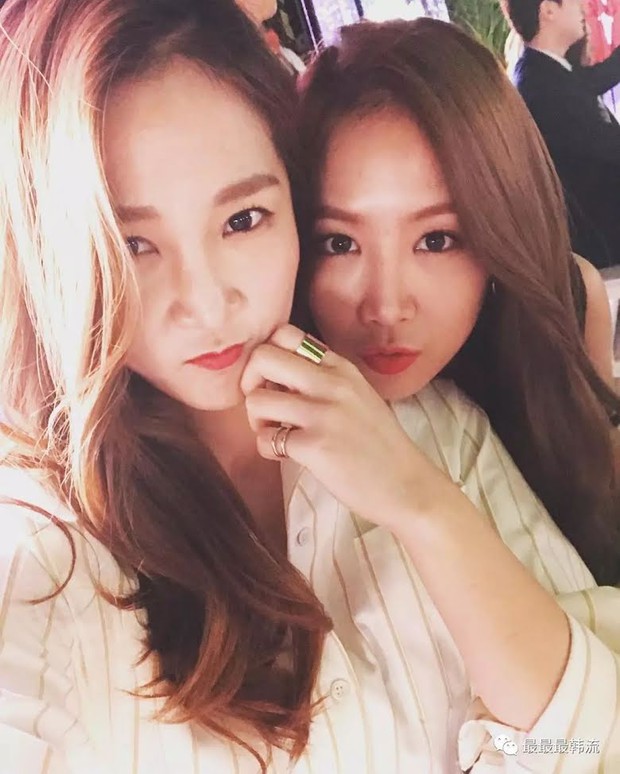 Hội nữ idol có chị em gái xinh như mộng: Chị Jisoo - Rosé (BLACKPINK) không kém minh tinh, em gái nữ thần lai YG gây bão - Ảnh 29. Hội nữ idol có chị em gái xinh như mộng: Chị Jisoo - Rosé (BLACKPINK) không kém minh tinh, em gái nữ thần lai YG gây bão - Ảnh 29.