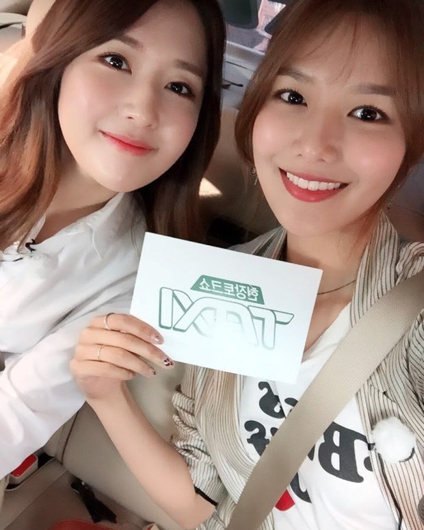 Hội nữ idol có chị em gái xinh như mộng: Chị Jisoo - Rosé (BLACKPINK) không kém minh tinh, em gái nữ thần lai YG gây bão - Ảnh 12. Hội nữ idol có chị em gái xinh như mộng: Chị Jisoo - Rosé (BLACKPINK) không kém minh tinh, em gái nữ thần lai YG gây bão - Ảnh 12.