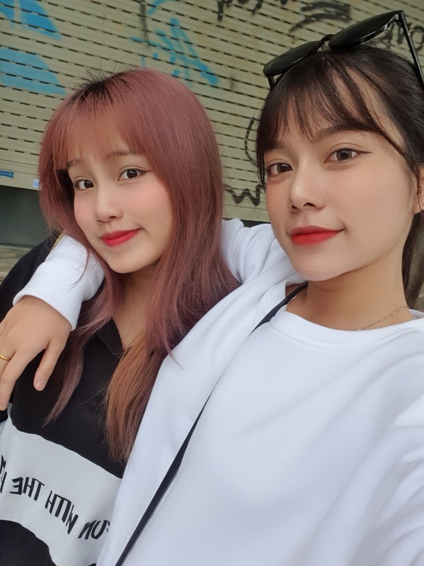 Ly hôn 4 lần nhưng Cô Xuyến Hoàng Yến (Về Nhà Đi Con) vẫn có của để dành là 2 cô con gái lớn xinh đẹp giỏi giang - Ảnh 10.