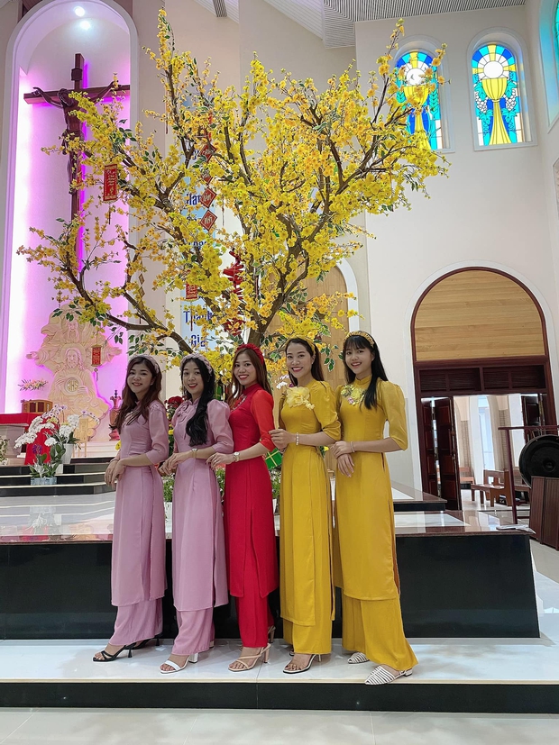 Cô gái khoe nhà có ngũ long công chúa, em út chiếm trọn spotlight với chiều cao 1m75 - Ảnh 2. Cô gái khoe nhà có ngũ long công chúa, em út chiếm trọn spotlight với chiều cao 1m75 - Ảnh 2.