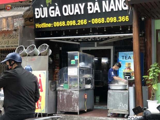 Ảnh: Hàng quán Hà Nội dựng vách ngăn phòng chống Covid-19 dịp đầu năm mới Tân Sửu - Ảnh 1. Ảnh: Hàng quán Hà Nội dựng vách ngăn phòng chống Covid-19 dịp đầu năm mới Tân Sửu - Ảnh 1.