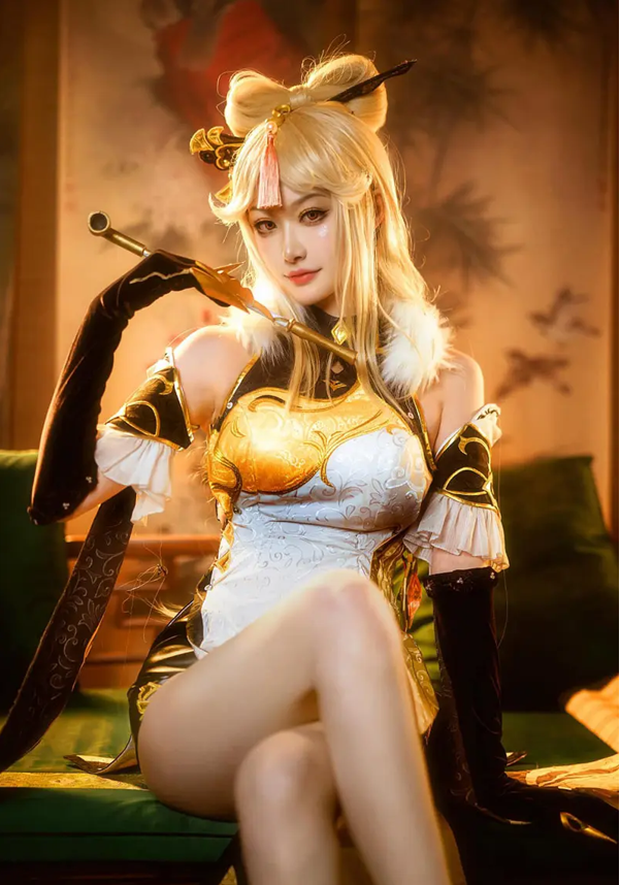 Ngây ngất với bộ cosplay nàng Ningguang trong vũ trụ Genshin Impact - Ảnh 4.