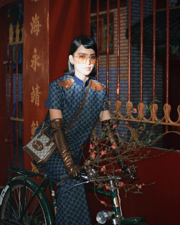 Đụng nguyên cây Gucci với Khánh Linh đã đành, Tiểu Vy còn “xào” lại luôn concept bộ ảnh? - Ảnh 1.
