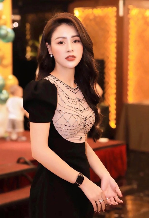 Nữ chính Hướng Dương Ngược Nắng: Ngoài đời sang chảnh, sexy khác hẳn trên phim, ai mà ngờ đã là mẹ bỉm? - Ảnh 3.