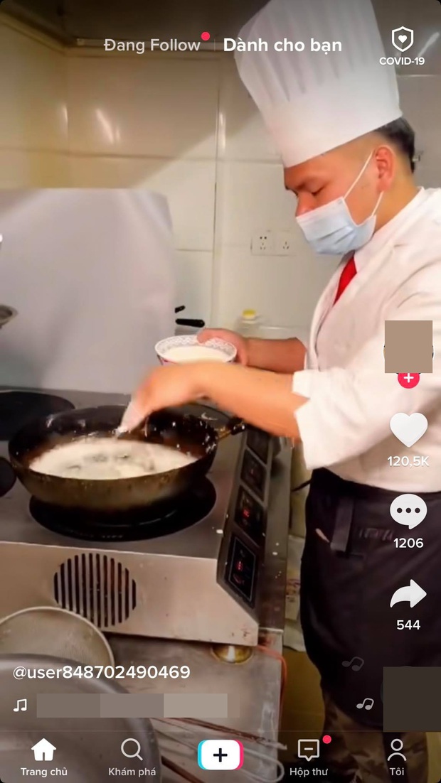 Đầu bếp dùng tay không nhúng vào chảo dầu đang sôi để làm cành hoa đào cực đẹp, khiến dân tình tranh cãi sôi nổi về bí mật nằm ở phía sau - Ảnh 2. Đầu bếp dùng tay không nhúng vào chảo dầu đang sôi để làm cành hoa đào cực đẹp, khiến dân tình tranh cãi sôi nổi về bí mật nằm ở phía sau - Ảnh 2.