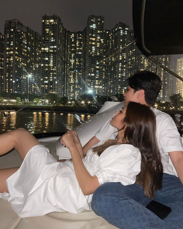 Huy Trần và rich kid Thảo Nhi Lê của hiện tại: Đều hạnh phúc bên tình mới nhưng cách iu lại hoàn toàn trái ngược - Ảnh 8.