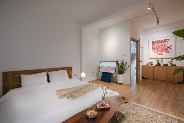 Ngôi nhà được cải tạo theo phong cách Viên lâm Á Đông: Ít đồ đạc, ít trang trí và ít màu sắc, sáng thoáng đặt làm đầu - Ảnh 8.