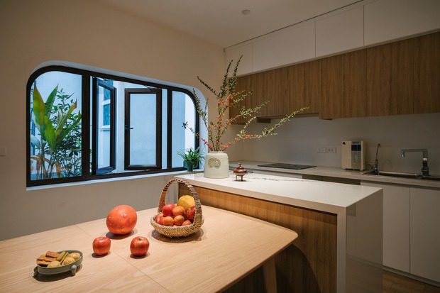 Ngôi nhà được cải tạo theo phong cách Viên lâm Á Đông: Ít đồ đạc, ít trang trí và ít màu sắc, sáng thoáng đặt làm đầu - Ảnh 5.