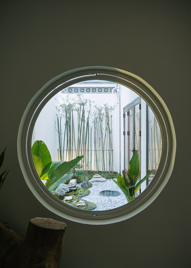 Ngôi nhà được cải tạo theo phong cách Viên lâm Á Đông: Ít đồ đạc, ít trang trí và ít màu sắc, sáng thoáng đặt làm đầu - Ảnh 16.