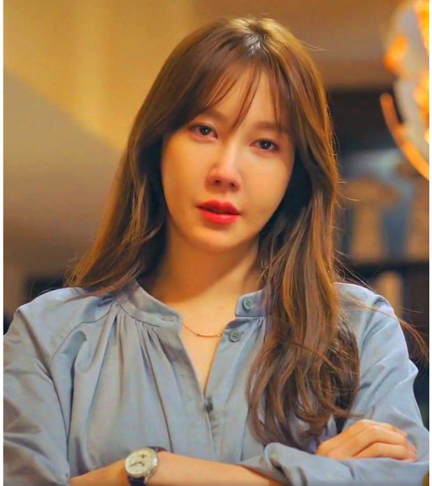 Bà cả Lee Ji Ah chính thức sống dậy ở Penthouse 2, netizen rộn ràng có chị đẹp thì xem phim ngay thôi - Ảnh 1.