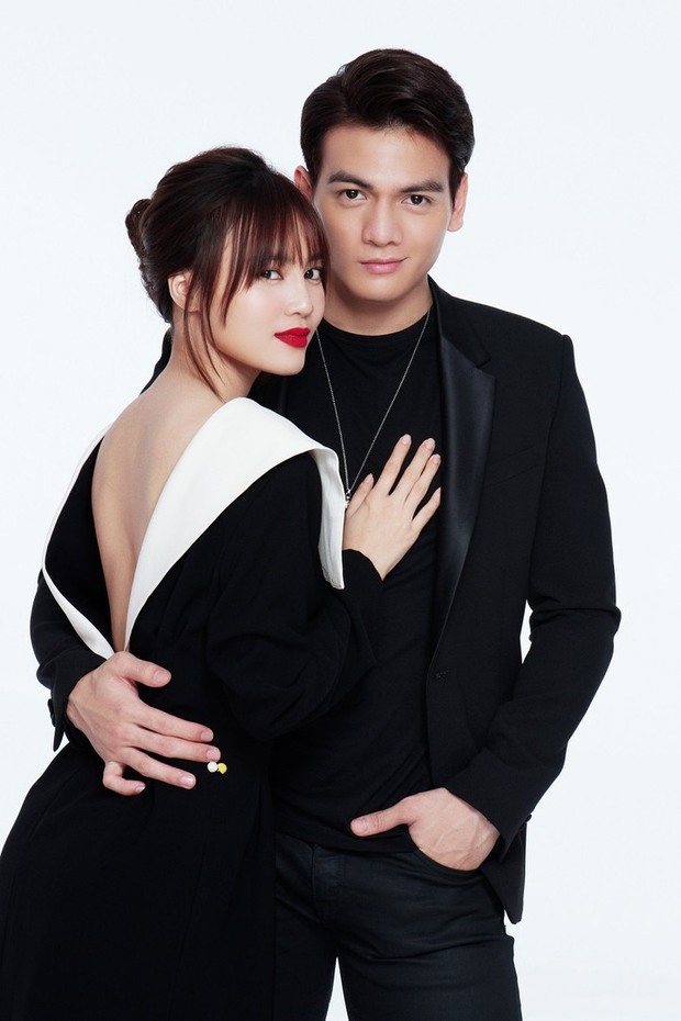 7 chuyện tình trai trẻ lái gái già nức tiếng phim Châu Á: Hot nhất là Lee Ji Ah và đại gia Penthouse còn gì! - Ảnh 4.