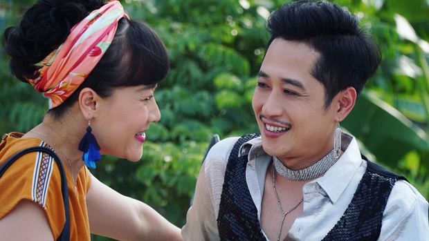 7 chuyện tình trai trẻ lái gái già nức tiếng phim Châu Á: Hot nhất là Lee Ji Ah và đại gia Penthouse còn gì! - Ảnh 8.