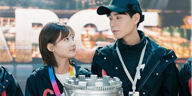 7 chuyện tình trai trẻ lái gái già nức tiếng phim Châu Á: Hot nhất là Lee Ji Ah và đại gia Penthouse còn gì! - Ảnh 13.