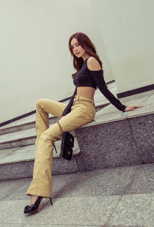 Lan Ngọc dạo này cực chăm lên đồ hở bạo, toàn mê kiểu cắt xẻ tứ tung mới “máu” - Ảnh 6.