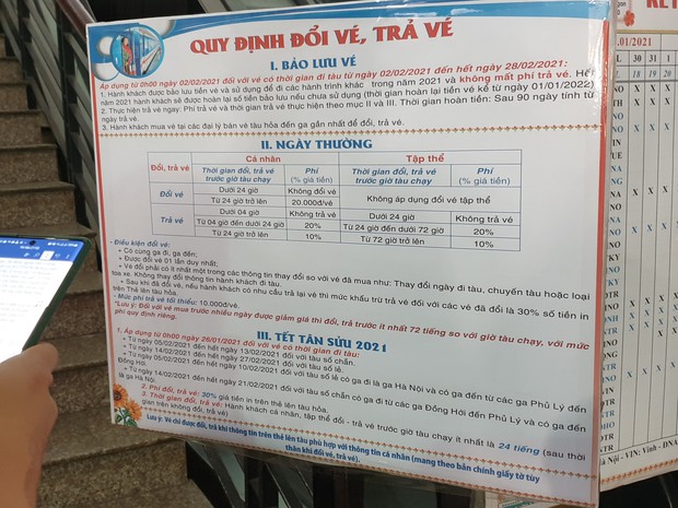 Hàng trăm hành khách đến ga Sài Gòn trả vé: Mặc dù nhớ người thân, nhưng tôi chấp nhận hoãn về quê ăn Tết để phòng dịch Covid-19 - Ảnh 8.