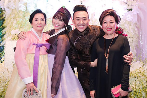 Hari Won bị chính mẹ ruột mắng xối xả chỉ vì một hành động vô tình nhưng thiếu tinh tế - Ảnh 4. Hari Won bị chính mẹ ruột mắng xối xả chỉ vì một hành động vô tình nhưng thiếu tinh tế - Ảnh 4.