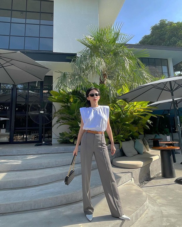 Instagram look của sao Việt tuần qua: Xoài Non khoe body cực mê, Lan Ngọc sexy chẳng thua miếng nào - Ảnh 3.