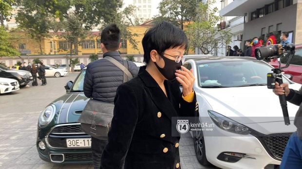 Tang lễ cố NSND Hoàng Dũng: Người thân lặng lẽ bên linh cữu, NS Xuân Bắc - Việt Anh cùng nhiều đồng nghiệp đến tiễn biệt - Ảnh 21. Tang lễ cố NSND Hoàng Dũng: Người thân lặng lẽ bên linh cữu, NS Xuân Bắc - Việt Anh cùng nhiều đồng nghiệp đến tiễn biệt - Ảnh 21.