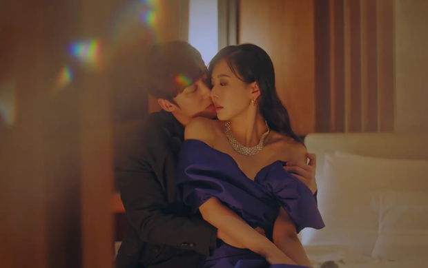 Gối ôm Ju Dan Tae được rao bán tưng bừng sau tập đầu Penthouse 2, fan cứng mua về khè bạn bè liền! - Ảnh 3. Gối ôm Ju Dan Tae được rao bán tưng bừng sau tập đầu Penthouse 2, fan cứng mua về khè bạn bè liền! - Ảnh 3.