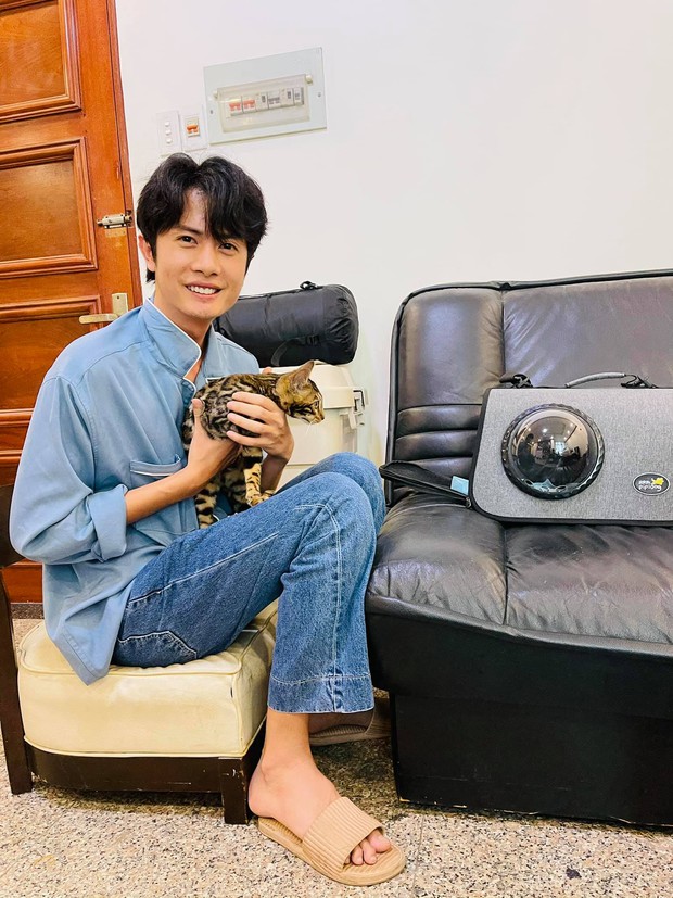 Rộ tin đồn Huỳnh Phương có bạn gái mới, mối tình với nữ hoàng drama của Next Top đã kết thúc? - Ảnh 1. Rộ tin đồn Huỳnh Phương có bạn gái mới, mối tình với nữ hoàng drama của Next Top đã kết thúc? - Ảnh 1.