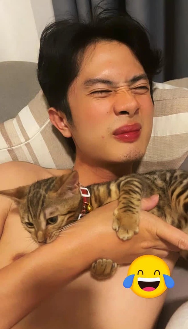 Rộ tin đồn Huỳnh Phương có bạn gái mới, mối tình với nữ hoàng drama của Next Top đã kết thúc? - Ảnh 3. Rộ tin đồn Huỳnh Phương có bạn gái mới, mối tình với nữ hoàng drama của Next Top đã kết thúc? - Ảnh 3.
