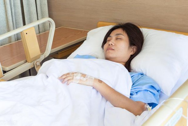Người phụ nữ 34 tuổi qua đời sau nửa tháng phát hiện ung thư cổ tử cung, bác sĩ khuyên chị em né xa 4 nhóm đàn ông sau kẻo ân hận cả đời - Ảnh 1. Người phụ nữ 34 tuổi qua đời sau nửa tháng phát hiện ung thư cổ tử cung, bác sĩ khuyên chị em né xa 4 nhóm đàn ông sau kẻo ân hận cả đời - Ảnh 1.