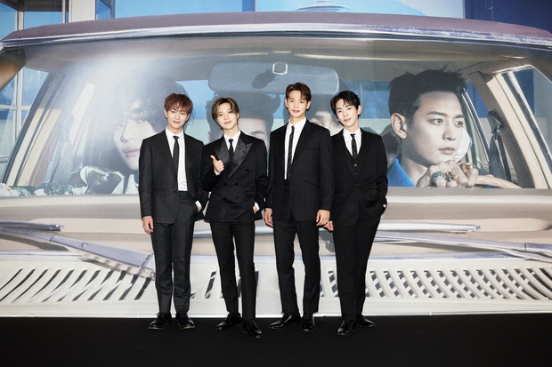 SHINee comeback sau 2 năm rưỡi vắng bóng, cả album rồng rắn trên BXH, Knet cảm thán: Còn gì mà SHINee không cân được? - Ảnh 11. SHINee comeback sau 2 năm rưỡi vắng bóng, cả album rồng rắn trên BXH, Knet cảm thán: Còn gì mà SHINee không cân được? - Ảnh 11.