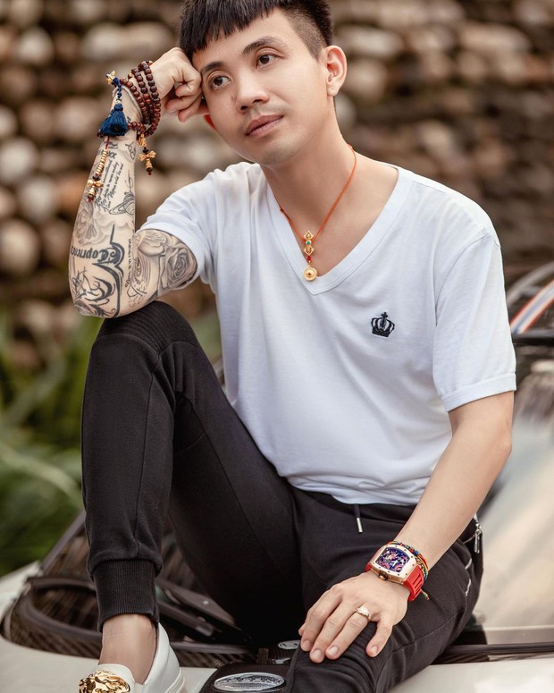 Vợ đầu - người vừa bị Minh Nhựa đưa đơn ly hôn, yêu cầu toà tuyên bố mất tích là ai? - Ảnh 1. Vợ đầu - người vừa bị Minh Nhựa đưa đơn ly hôn, yêu cầu toà tuyên bố mất tích là ai? - Ảnh 1.