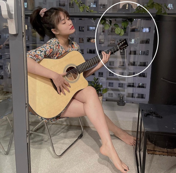 Chỉ với 1 bức ảnh do chính chủ tự đăng, netizen soi được “hint” Hoàng Thuỳ Linh - Gil Lê ở chung nhà và còn làm điều đặc biệt cho nhau? - Ảnh 2. Chỉ với 1 bức ảnh do chính chủ tự đăng, netizen soi được “hint” Hoàng Thuỳ Linh - Gil Lê ở chung nhà và còn làm điều đặc biệt cho nhau? - Ảnh 2.