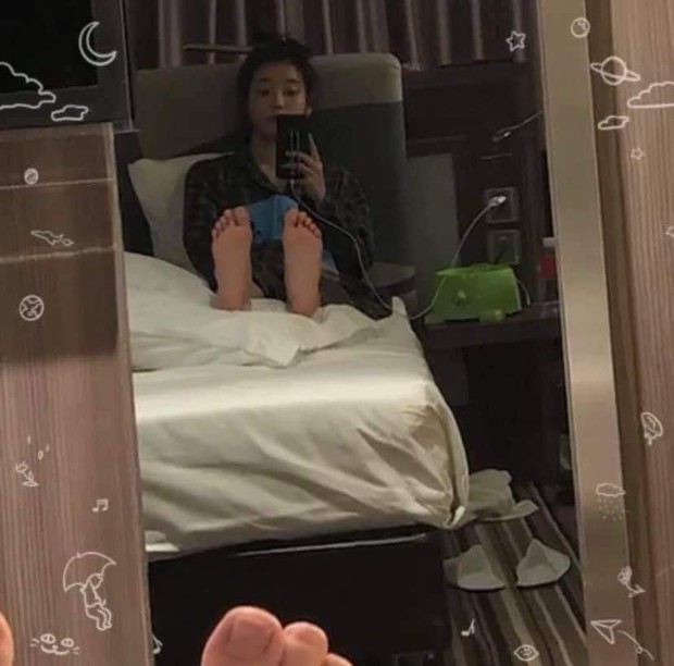 Là đại gia bất động sản, sở hữu cả toà nhà hơn 90 tỷ mà phòng ngủ của IU lại giản dị đến mức khó tin - Ảnh 4. Là đại gia bất động sản, sở hữu cả toà nhà hơn 90 tỷ mà phòng ngủ của IU lại giản dị đến mức khó tin - Ảnh 4.