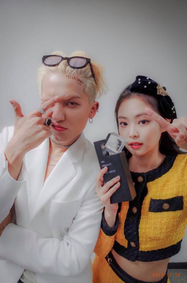 Rộ thuyết âm mưu Dispatch định khui G-Dragon - Jennie vào ngày 1/1 với Hyun Bin - Son Ye Jin, nhưng ém hàng vì 1 lý do - Ảnh 5. Rộ thuyết âm mưu Dispatch định khui G-Dragon - Jennie vào ngày 1/1 với Hyun Bin - Son Ye Jin, nhưng ém hàng vì 1 lý do - Ảnh 5.