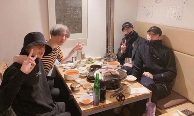 Em út GOT7 hé lộ tình trạng của hội trai đẹp 97 sau scandal đi chơi lúc giãn cách xã hội - Ảnh 4.