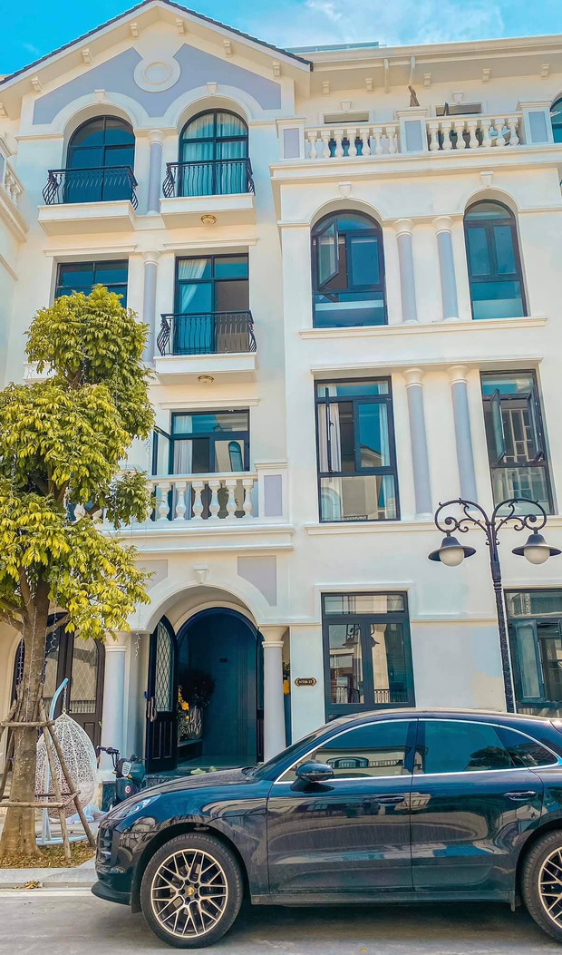 Nhà Vinhomes của vợ chồng trẻ: 18 tỷ đồng, 4 tầng, nội thất đắt đỏ - Ảnh 1.