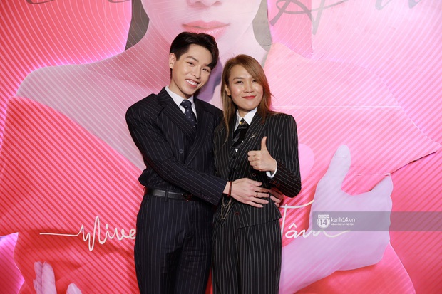Mỹ Tâm dụ Đức Phúc lần đầu uống bia, chốt đơn làm khách mời trong album của học trò luôn! - Ảnh 7. Mỹ Tâm dụ Đức Phúc lần đầu uống bia, chốt đơn làm khách mời trong album của học trò luôn! - Ảnh 7.