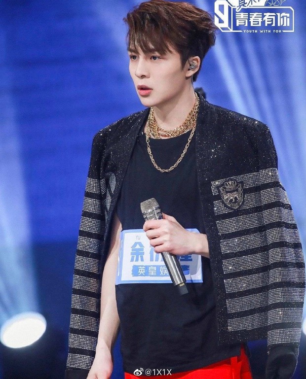 Cựu thực tập sinh SM cosplay Jackson (GOT7) đi thi Thanh Xuân Có Bạn 3? - Ảnh 5. Cựu thực tập sinh SM cosplay Jackson (GOT7) đi thi Thanh Xuân Có Bạn 3? - Ảnh 5.