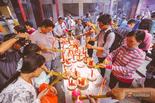 Sáng nay bỗng thấy nơi nào cũng cúng bái nhộn nhịp nhưng bạn đã biết hết về Tết Nguyên tiêu - ngày Rằm lớn nhất trong năm? - Ảnh 1. Sáng nay bỗng thấy nơi nào cũng cúng bái nhộn nhịp nhưng bạn đã biết hết về Tết Nguyên tiêu - ngày Rằm lớn nhất trong năm? - Ảnh 1.
