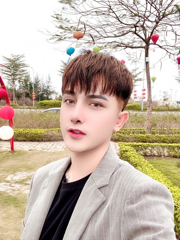Đi xin việc nhưng nhiều lần bị từ chối vì ngoại hình, thanh niên chi 400 triệu đồng để đập đi xây lại - Ảnh 3. Đi xin việc nhưng nhiều lần bị từ chối vì ngoại hình, thanh niên chi 400 triệu đồng để đập đi xây lại - Ảnh 3.
